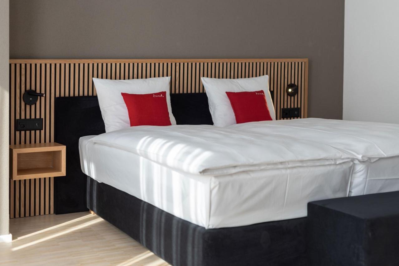 Tailormade Hotel Bab Bachenbuelach Bachenbulach Экстерьер фото