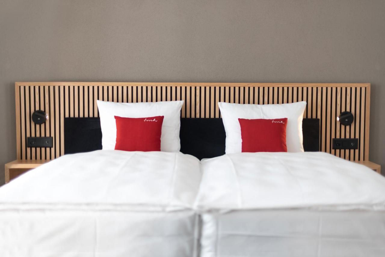 Tailormade Hotel Bab Bachenbuelach Bachenbulach Экстерьер фото